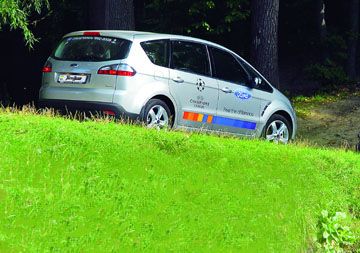 Ford S-Max - семейный активист Ford S-Max - семейный активист