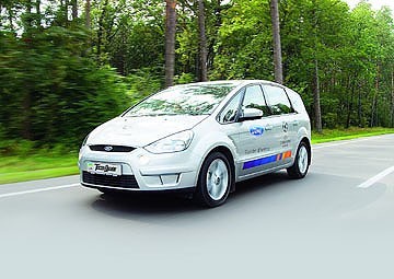 Ford S-Max - семейный активист