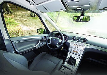 Ford S-Max - семейный активист